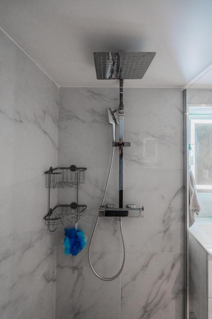 Maison Zola Fleury-les-Aubrais Ngoại thất bức ảnh