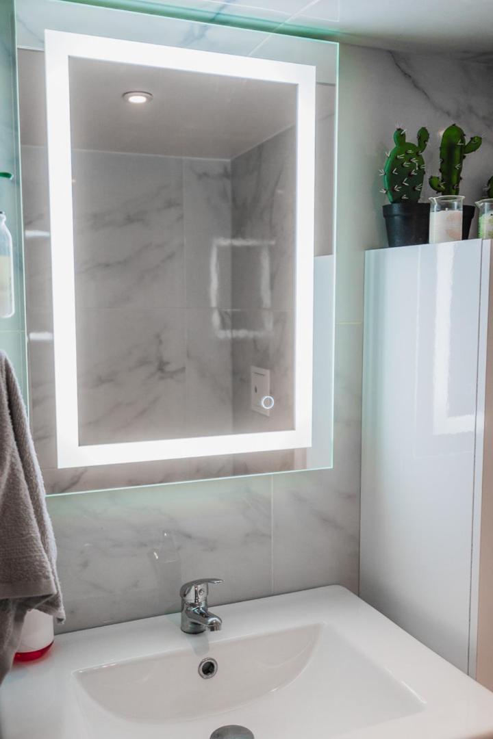 Maison Zola Fleury-les-Aubrais Ngoại thất bức ảnh